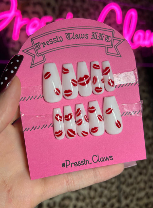 Sealed with kisses set💋