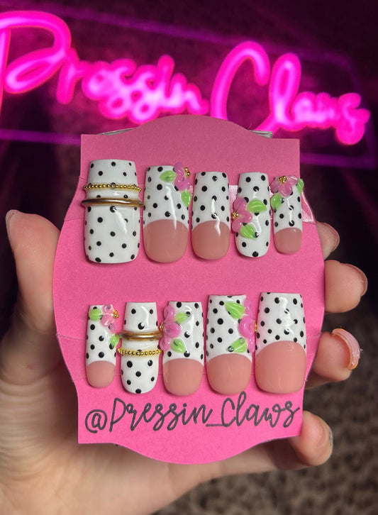 🌸🤍 Polka dot Princess
